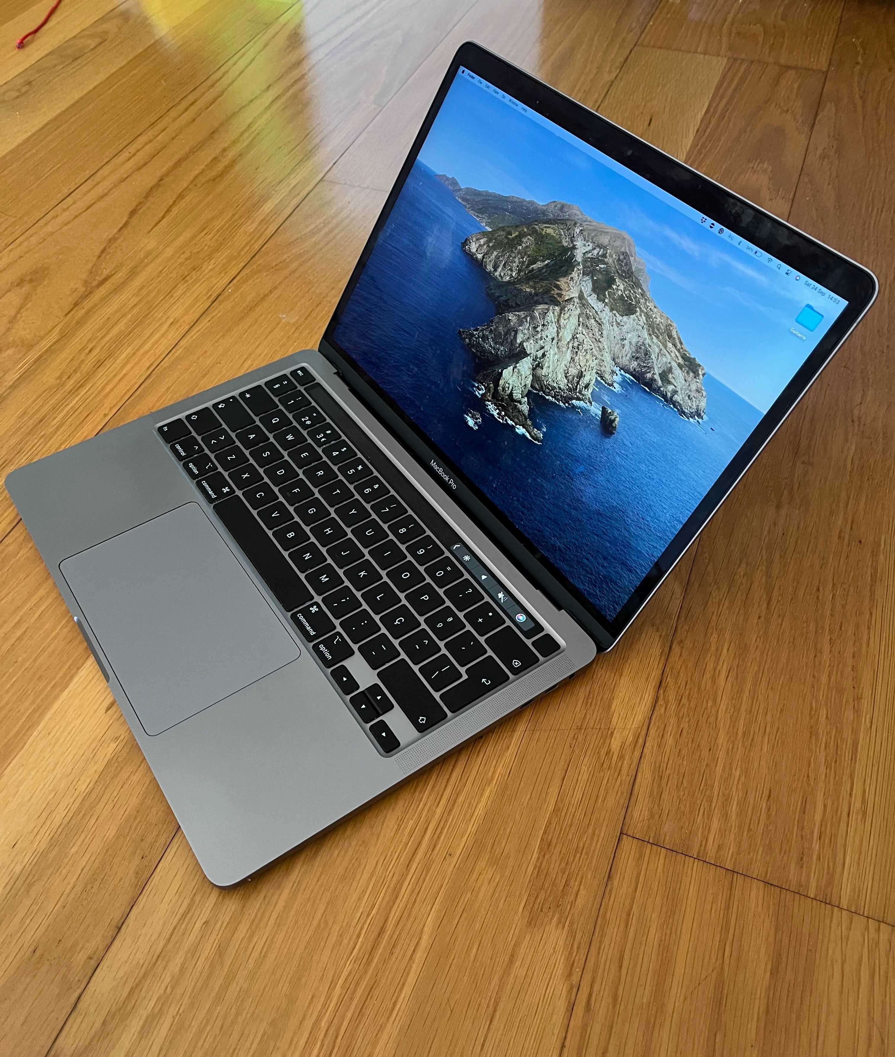 MacBook Pro 13-Inch Core i5 32GB 2020