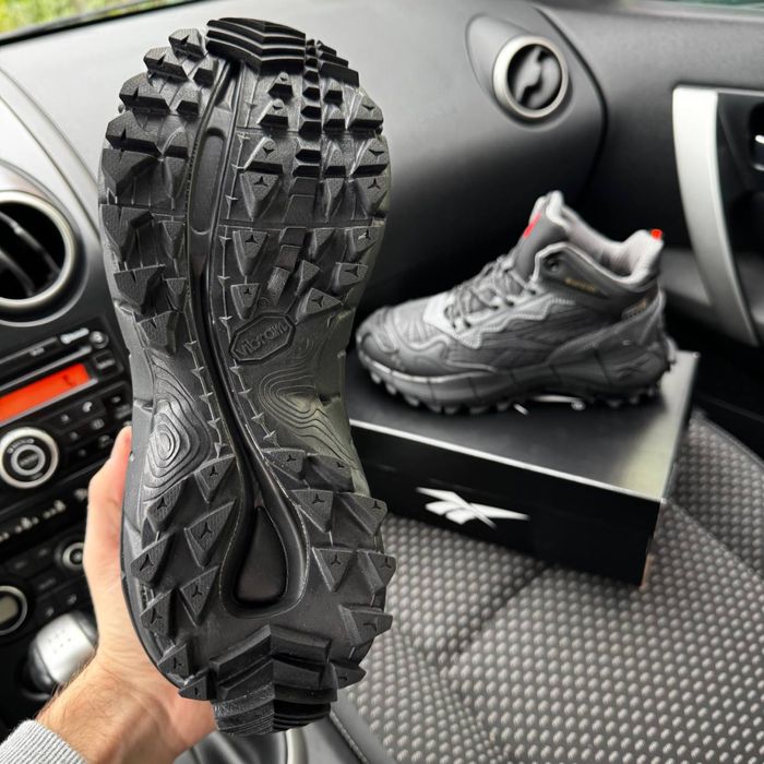 Чоловічі зимові кросівки Reebok Zig Kinetica black Gore Tex Хутро