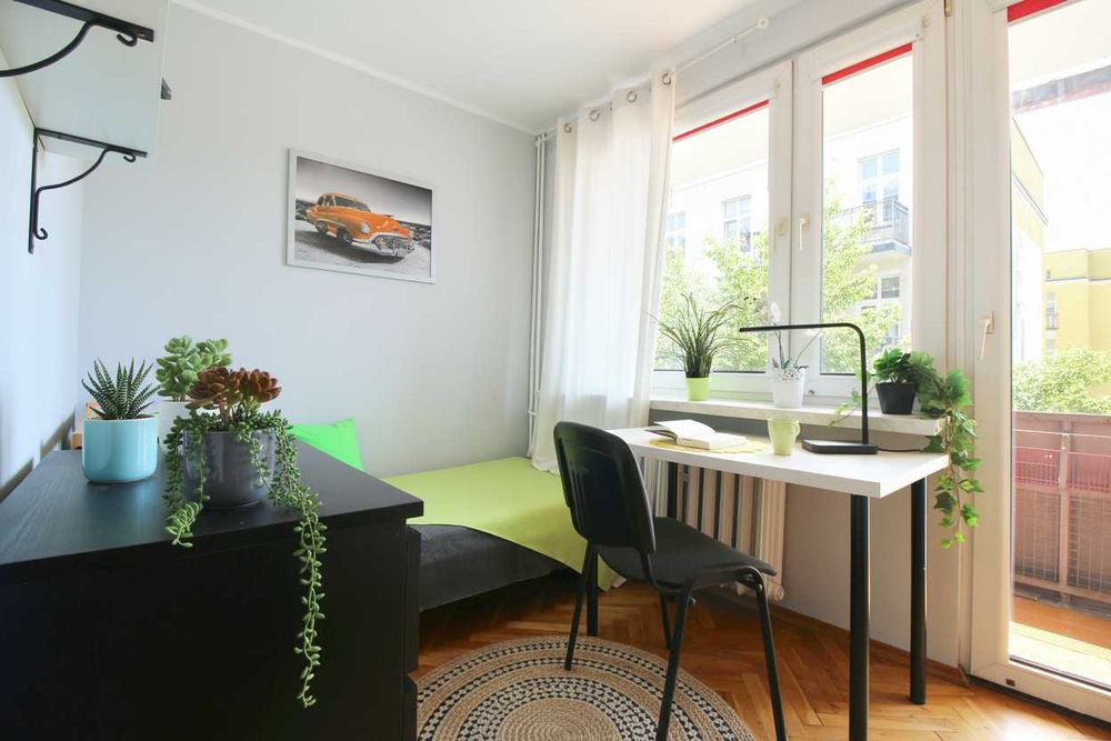 TANIO !! pokój z BALKONEM, blok z WINDĄ w CENTRUM ! ul. Nawrot 6