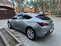 Opel Astra GTC 2013 газ бензин