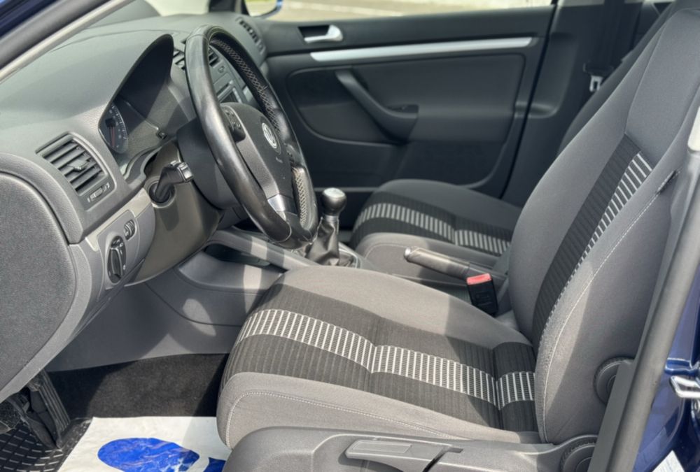 Авторозборка VW Golf 5 Бампер Капот Touran Двері Крила Фари Стопи Шрот