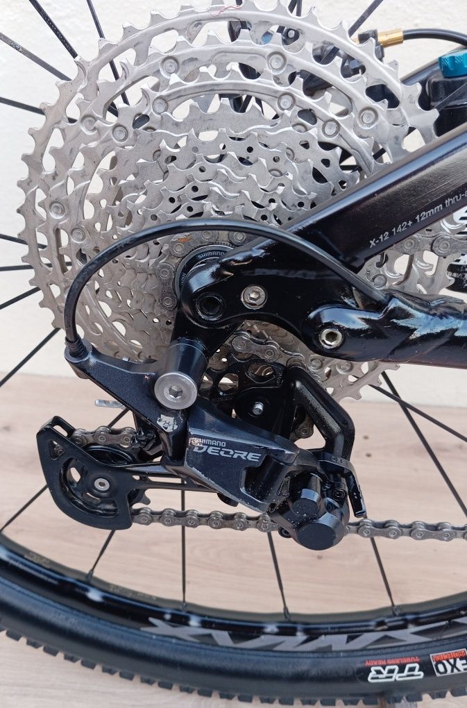 JF-Bikes Carbono suspensão total (RESERVADA)