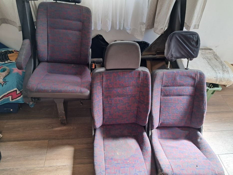 Bancos traseiros de Mercedes vito 110