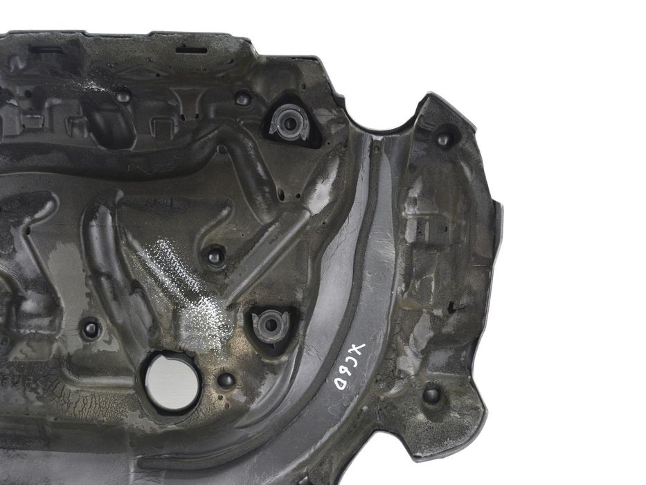 Кришка двигуна верхня VOLVO XC60 2008-2013 30777775