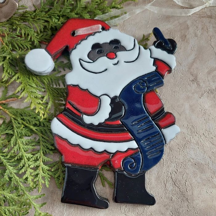 Ręcznie wykonany mikołaj z listą prezentów ceramika, glinka