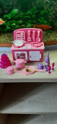 Іграшкова кухонна плита для ляльки з посудом