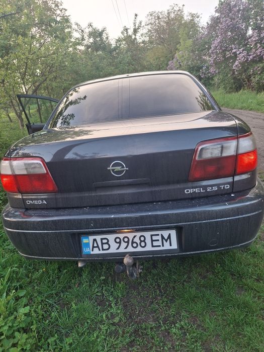 Опель Омега б 2.5 турбо дизель