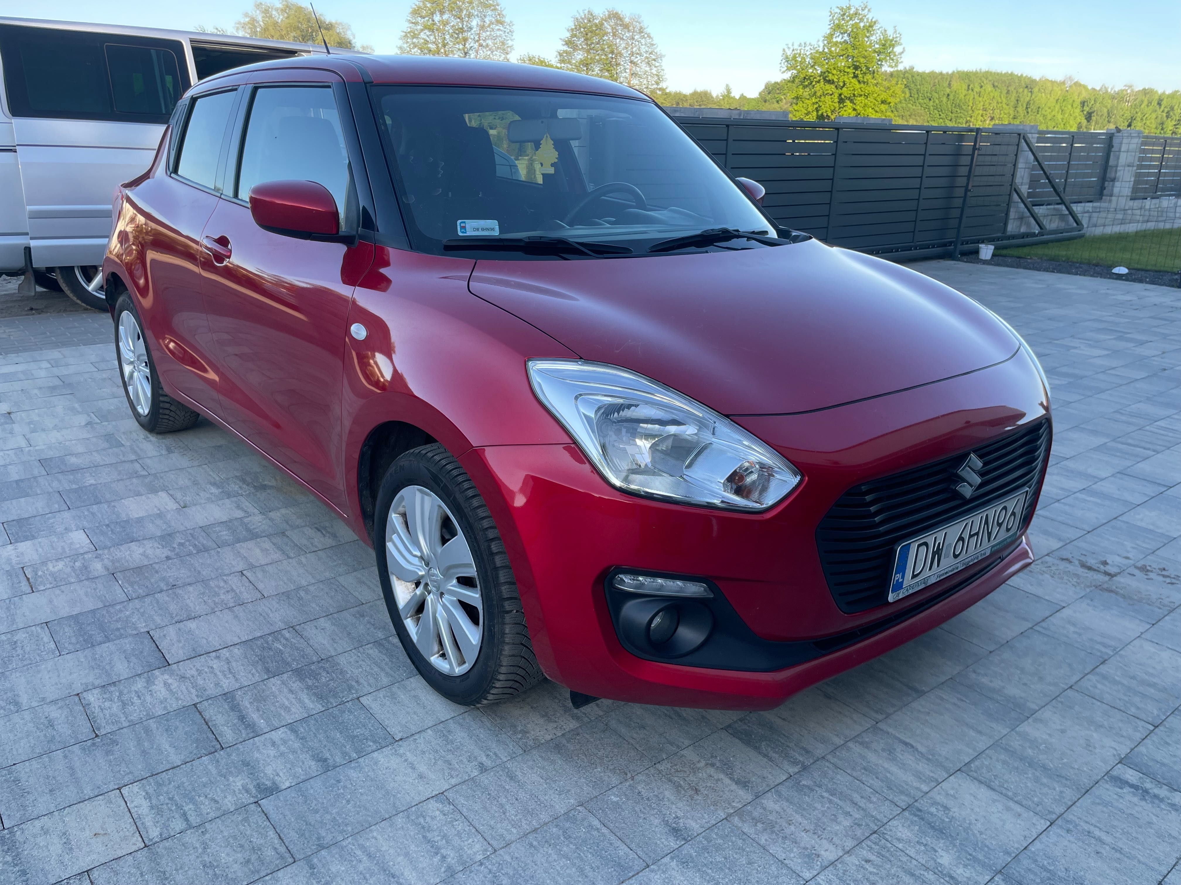 Piękne Suzuki Swift  bezwypadkowe