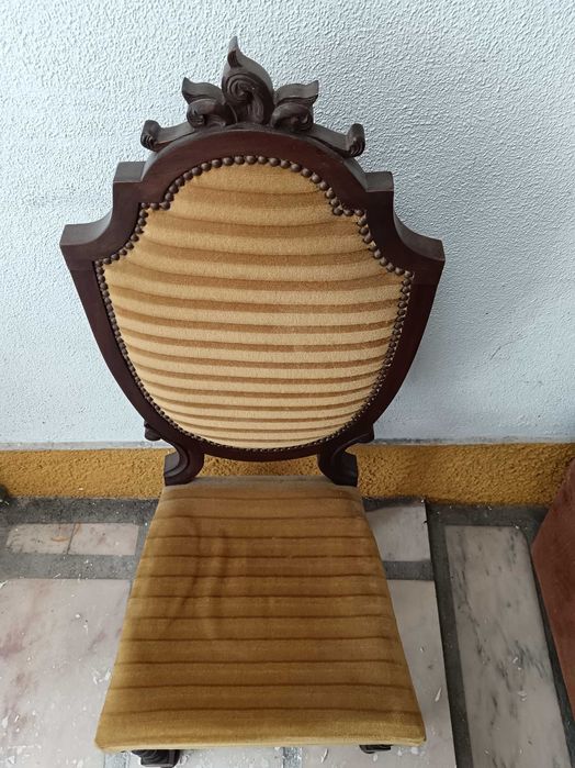 Vendo cadeiras antigas