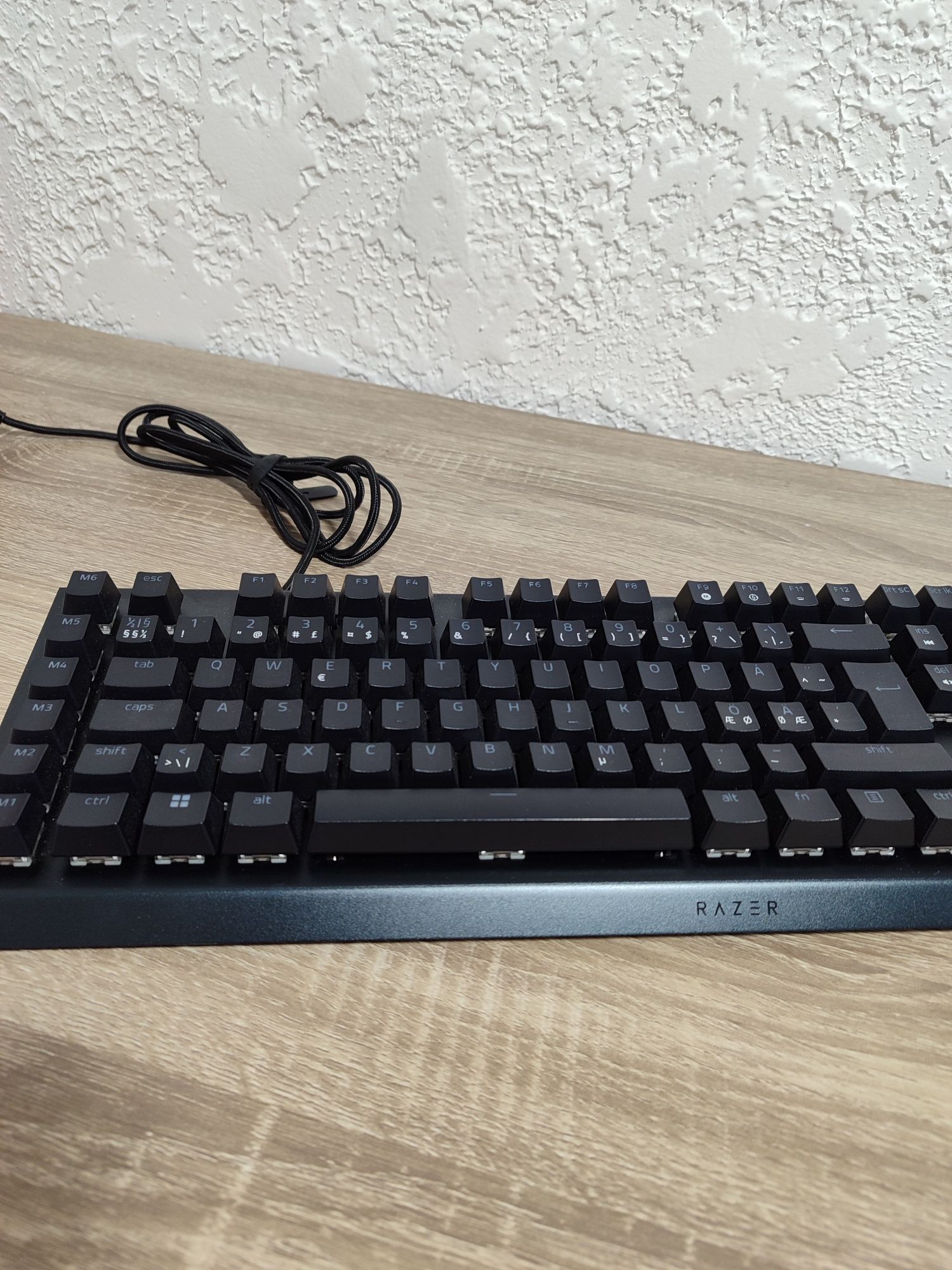 Клавіатура Razer  Blackwidov V4 X GREEN SWITCH USB RU BLACK