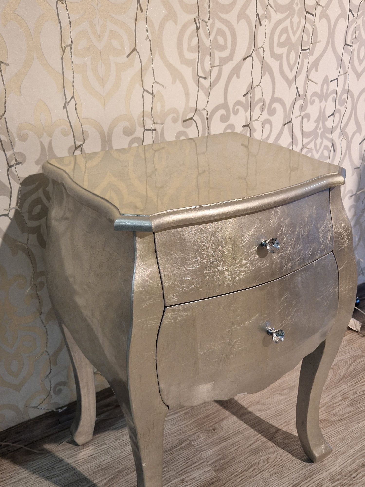 Komoda niska w stylu glamour
