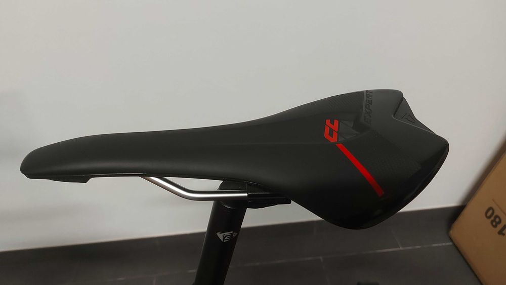 Selim Bicicleta MERIDA Expert CC Race 138mm Largura