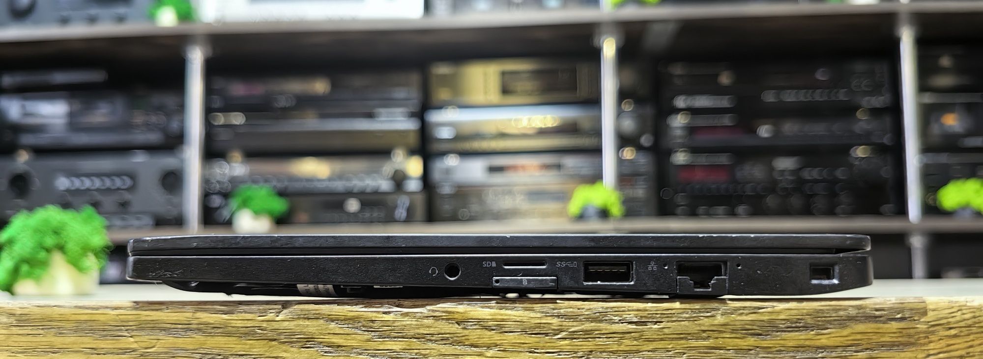 Ноутбук Dell 8(E7290)/i5-8350U/Ram No/SSD No