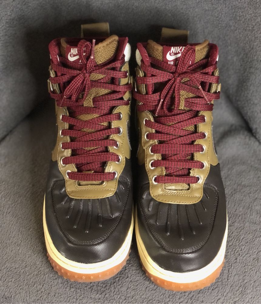 Nike Air Force 1 Duckboot 42.5 (US 9)