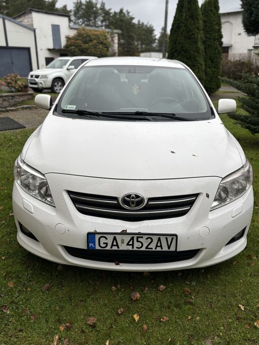 Toyota Corolla 2007 Biała Sedan