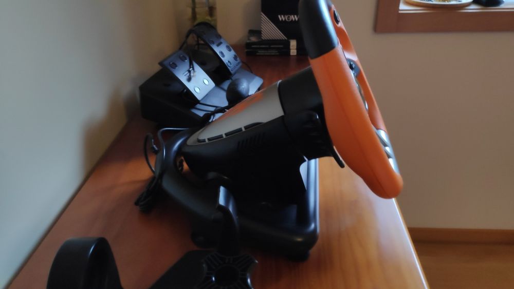 Volante jogos com pedais