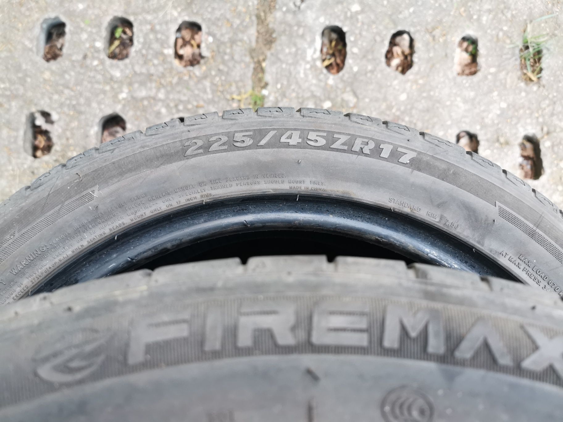 Cztery letnie opony FIREMAX 225/45 ZR17