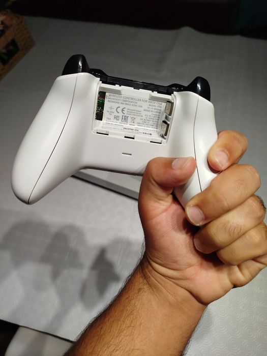 Xbox One S - Edição Só Digital