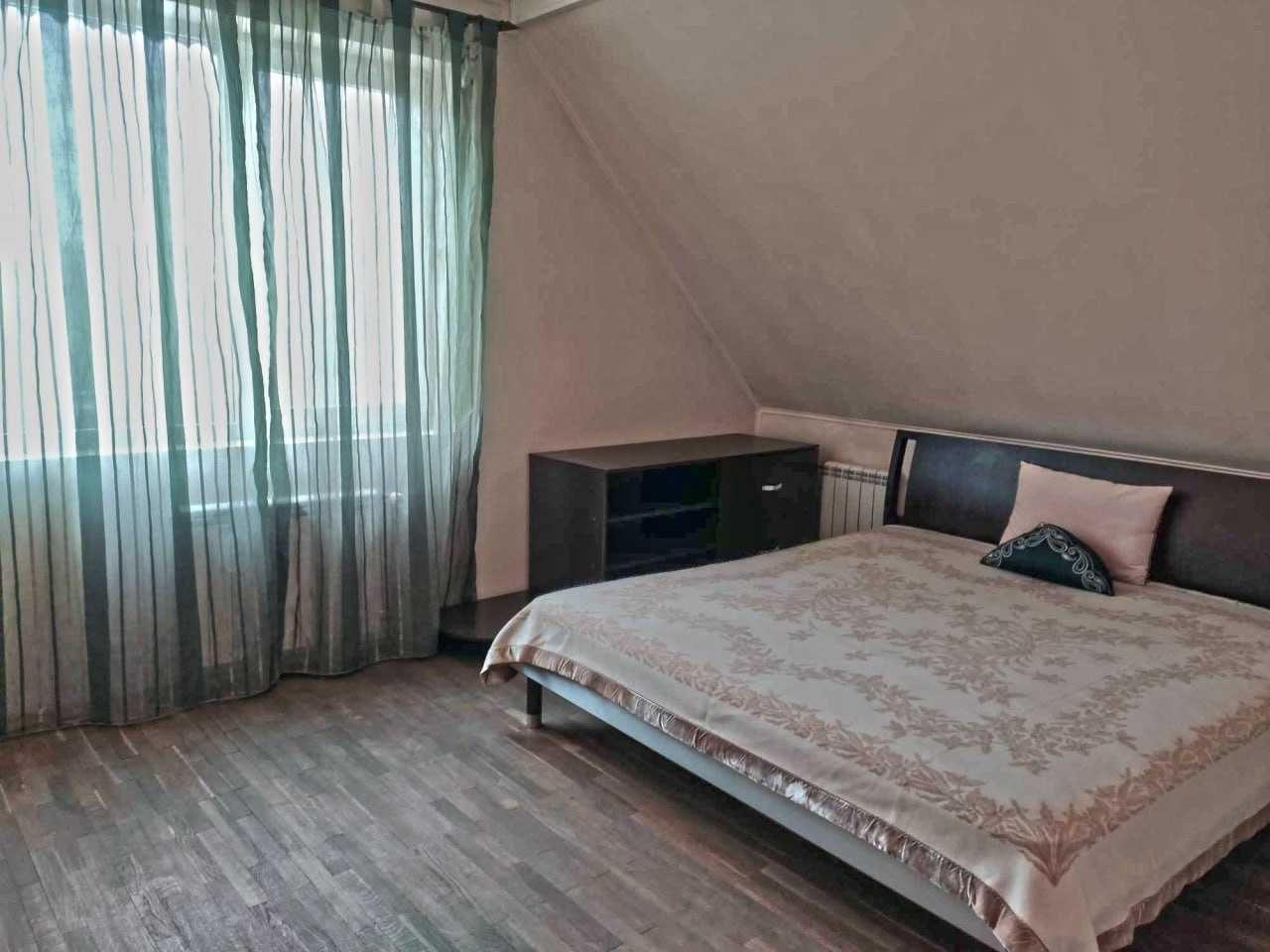 Будівля під бізнес біля ТЦ Епіцентр  1266 м2 + 25 соток
