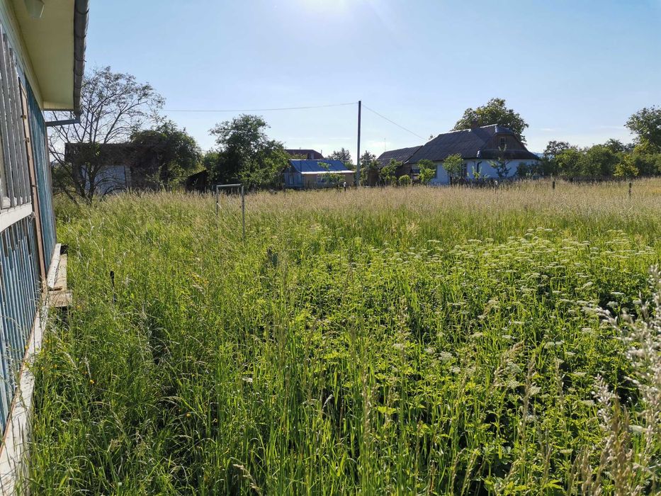 Продається будинок і земельна ділянка