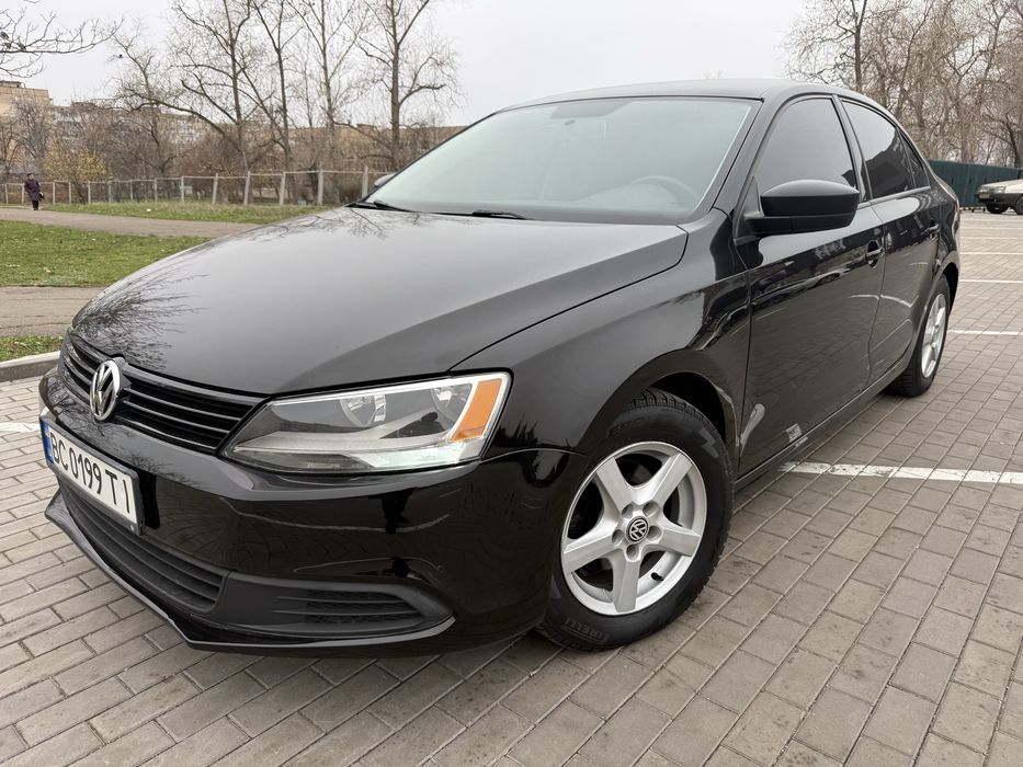 Продам джету 2012 года 2.0  газ бензин