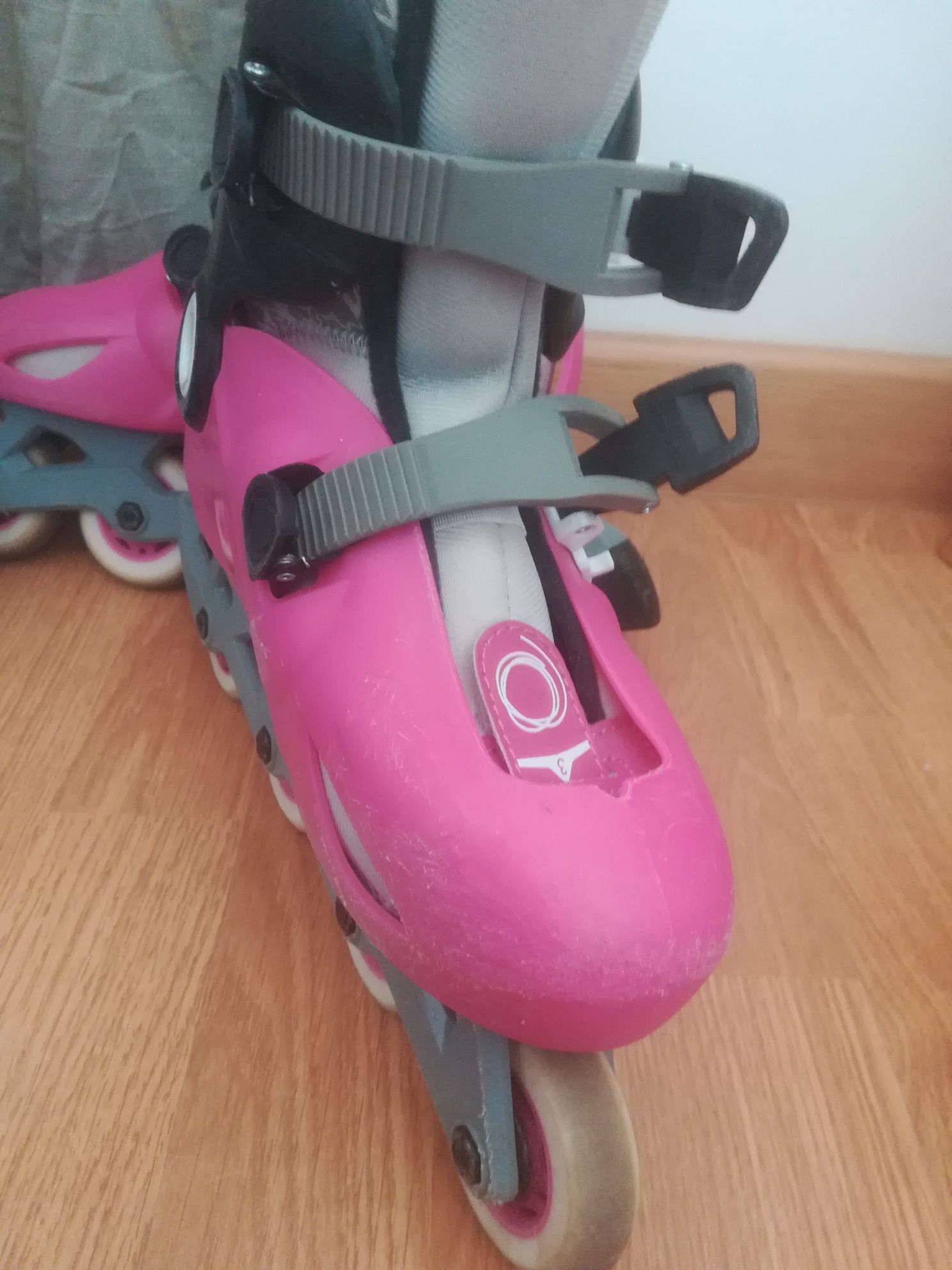 Patins em linha Oxelo 34-36 e capacete