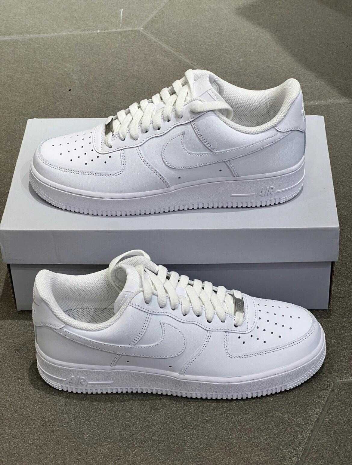 Nike Air Force 1 Low 07 White R.40.5