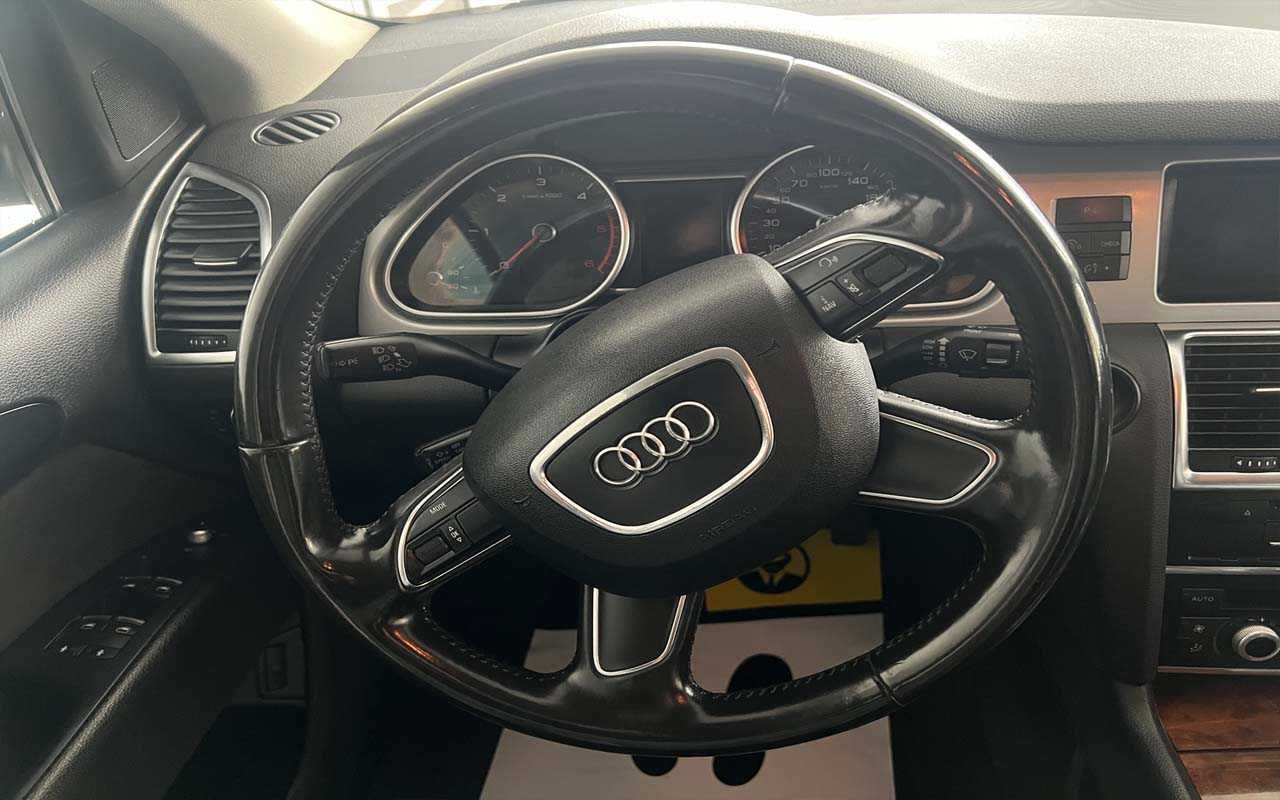 Audi Q7 2012 року