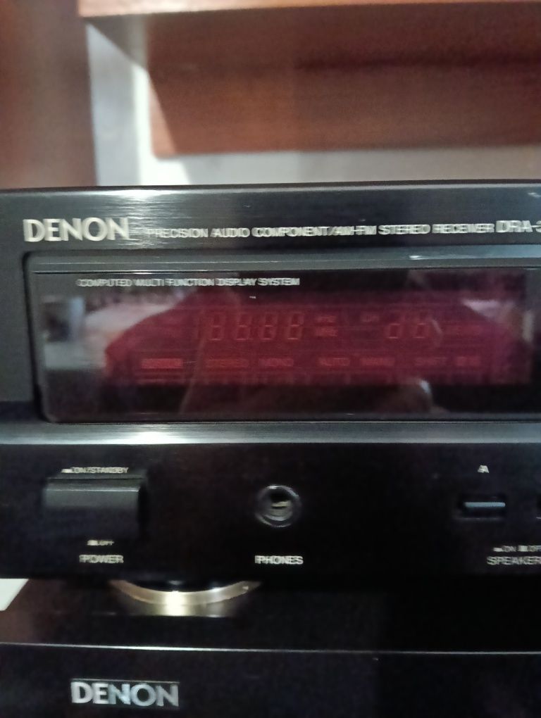 Amplituner Denon