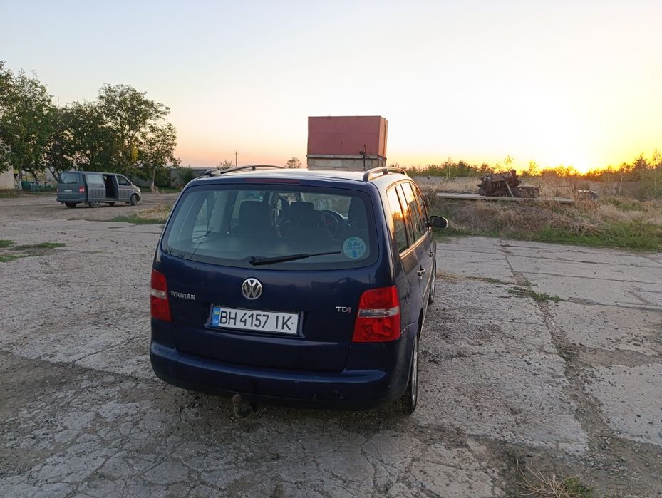 WV TOURAN ,2003, 1.tdi суммарный пробег 440,пробег ДВС 180