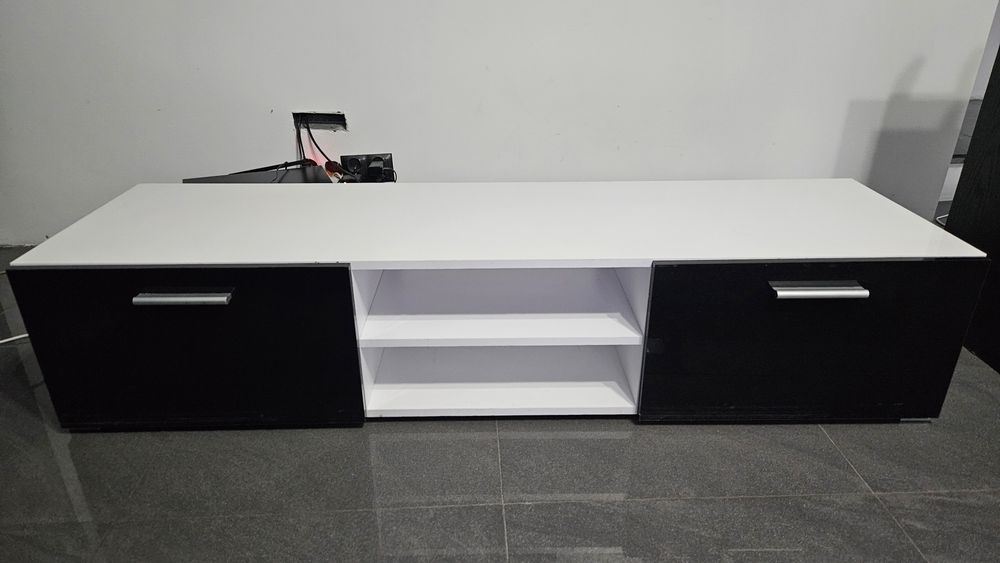 Szafka pod telewizor, RTV