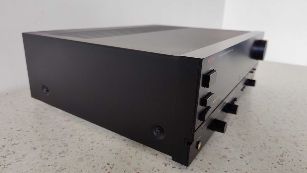 Wzmacniacz Stereo Luxman LV-122