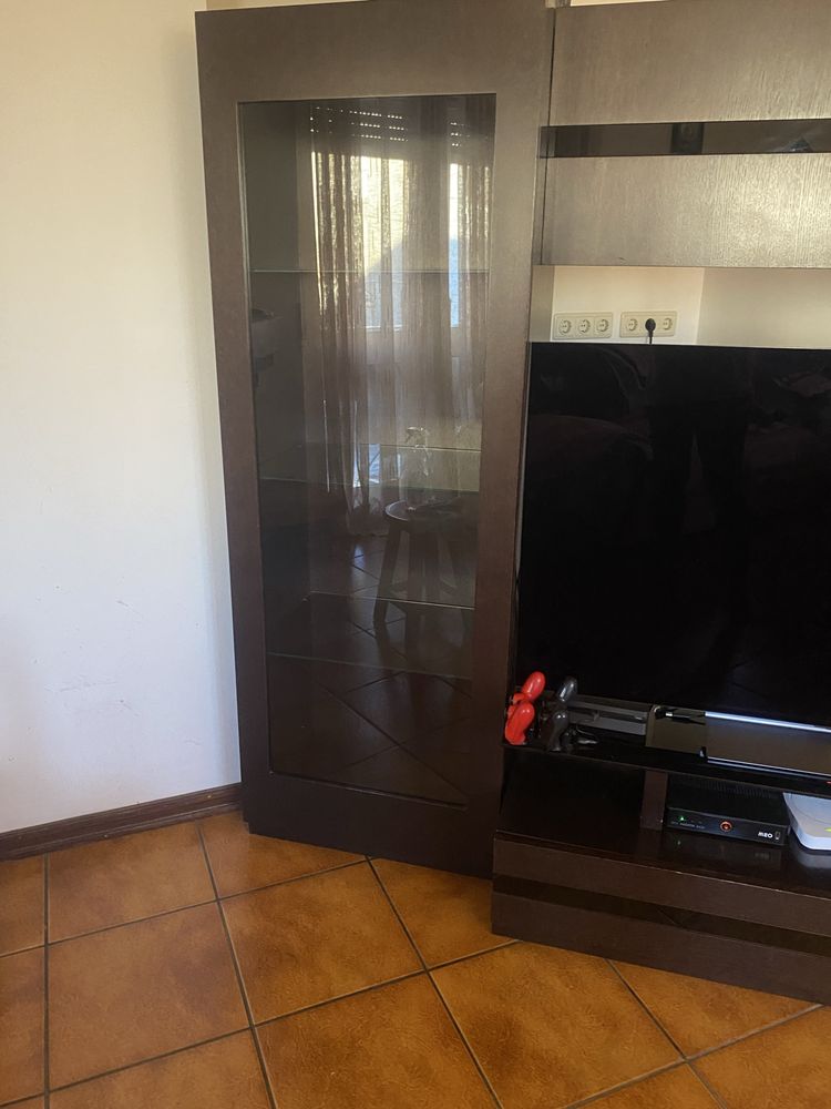 Movel de sala,com apoio para Tv
