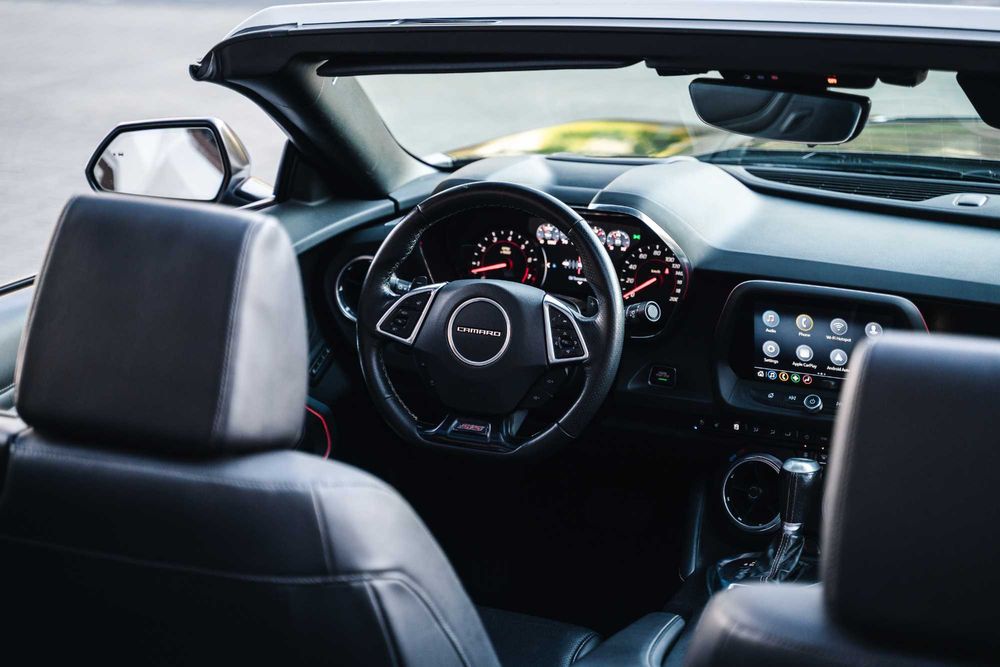 Wynajem Chevrolet Camaro 6.2 V8 WYDECH wypożyczalnia samochodów
