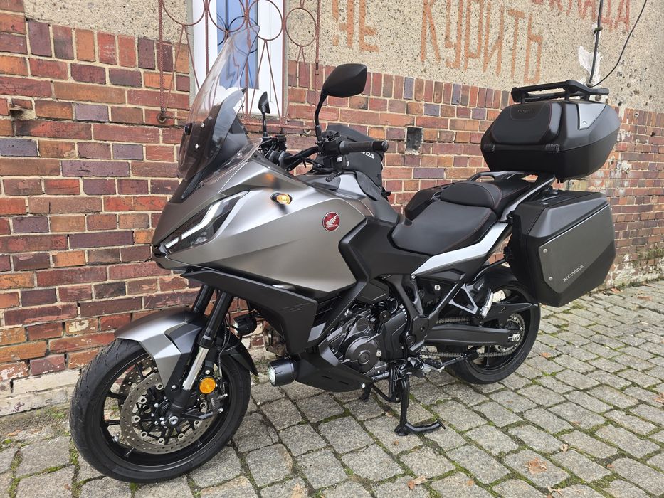 Honda NT 1100 .2023r. ABS // automat DCT // 3x kufer // bezwypadkowa