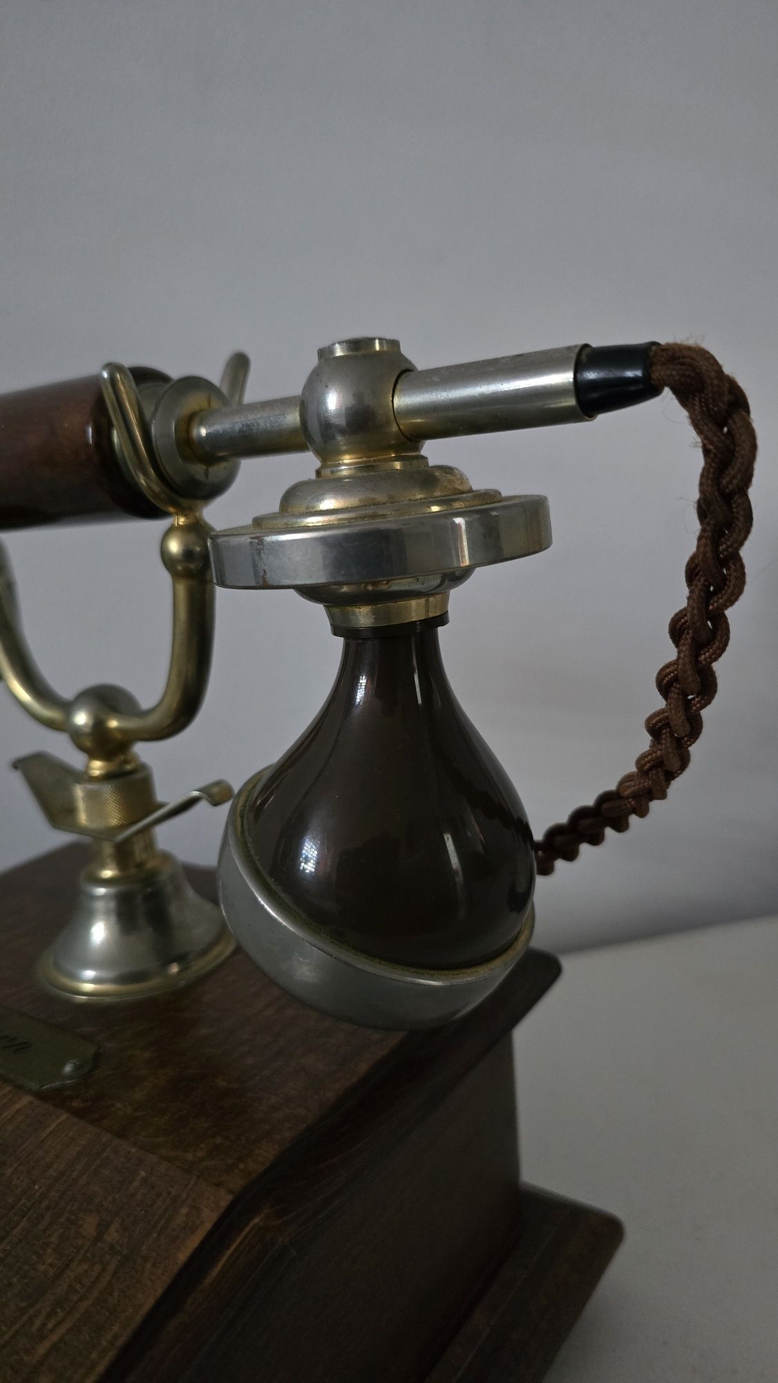 Telefon stacjonarny Lyon