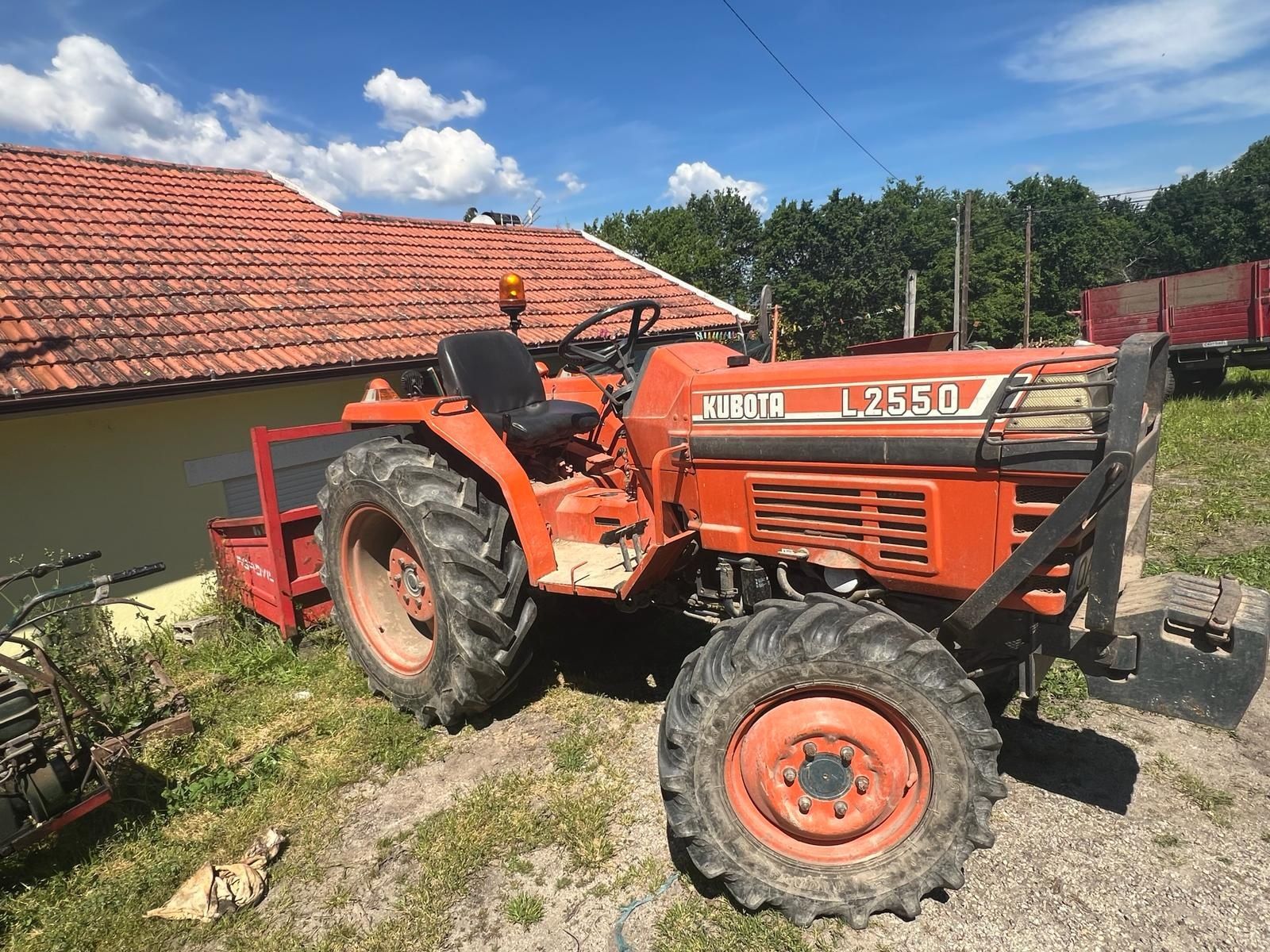 Trator kubota L2550 30 cv 4x4