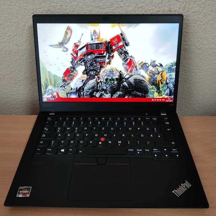 Потужний Lenovo X13 G1 13.3FHD/IPS Ryzen 5 Pro 4650U/16GB/SSD256/Vega6