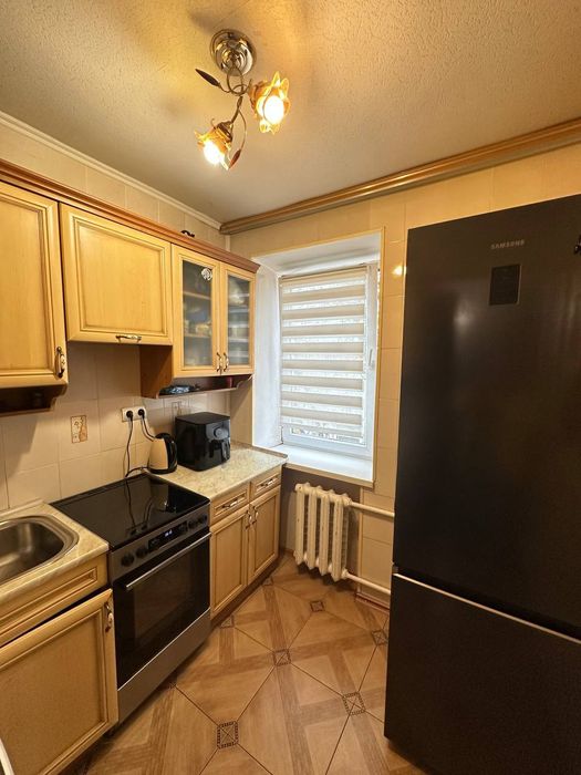 Продам однокімнатну квартиру на Фастівській