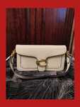 Сумка coach tabby shoulder bag кожаная белая
