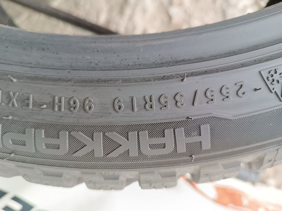 Колеса 255 35 r19 зима 8 мм протектор nokian 2021 рік