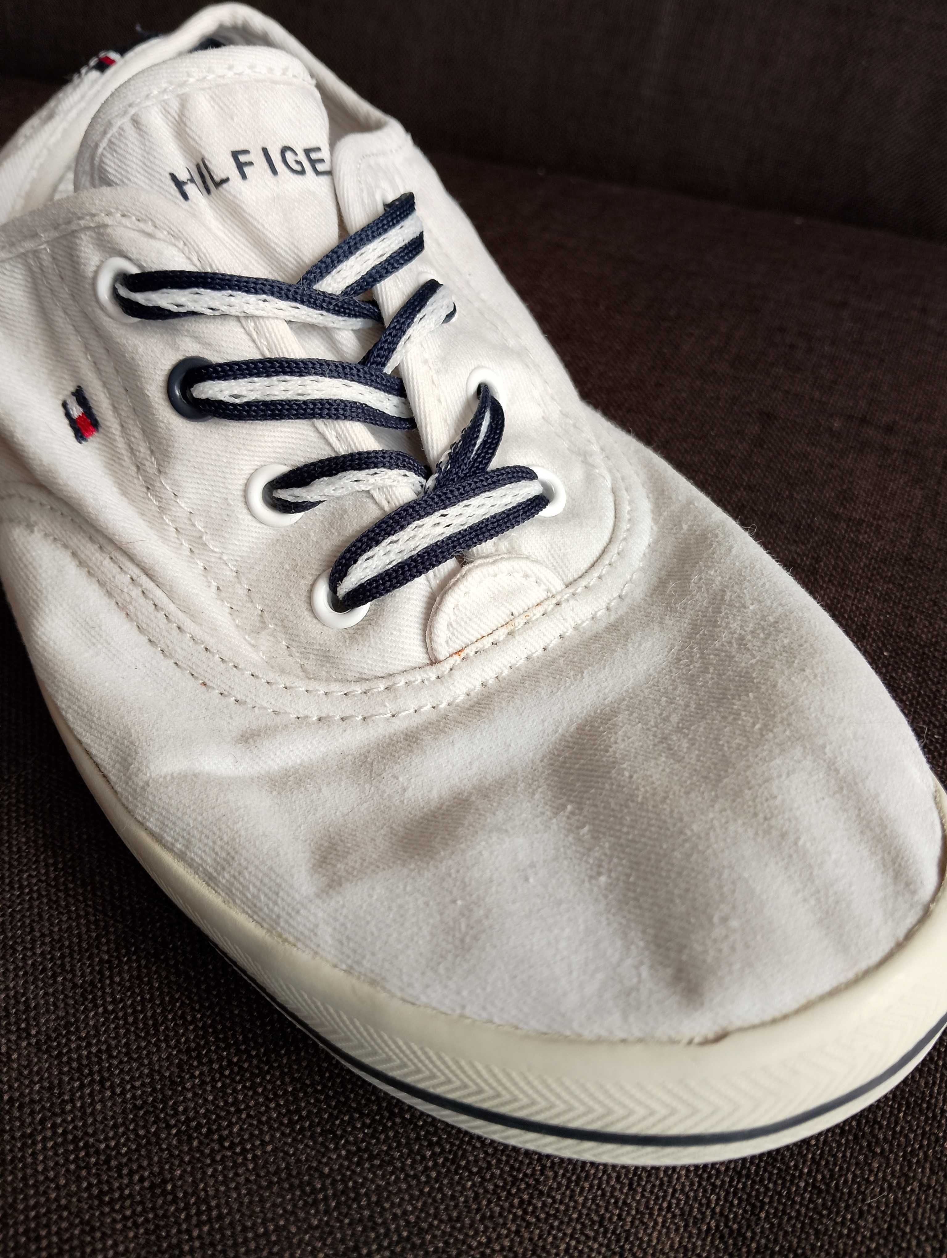 TOMMY HILFIGER. Trampki damskie.