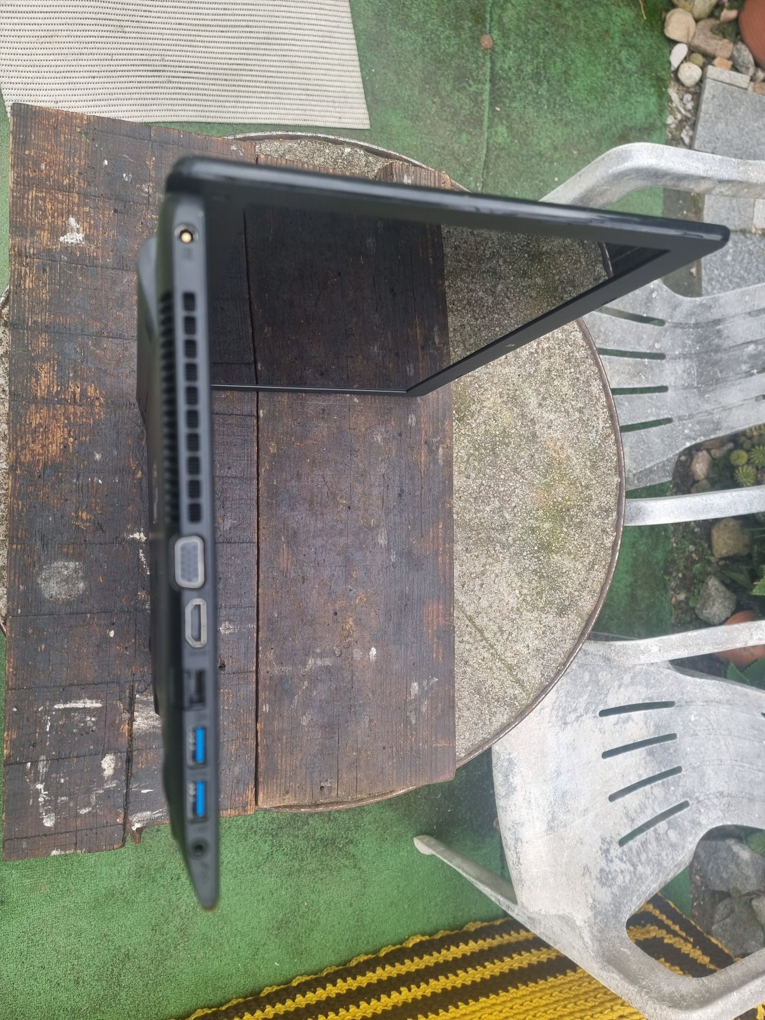 Computador Portátil ASUS Intel Core i3 Dual Core 4GB RAM SSD 240GB