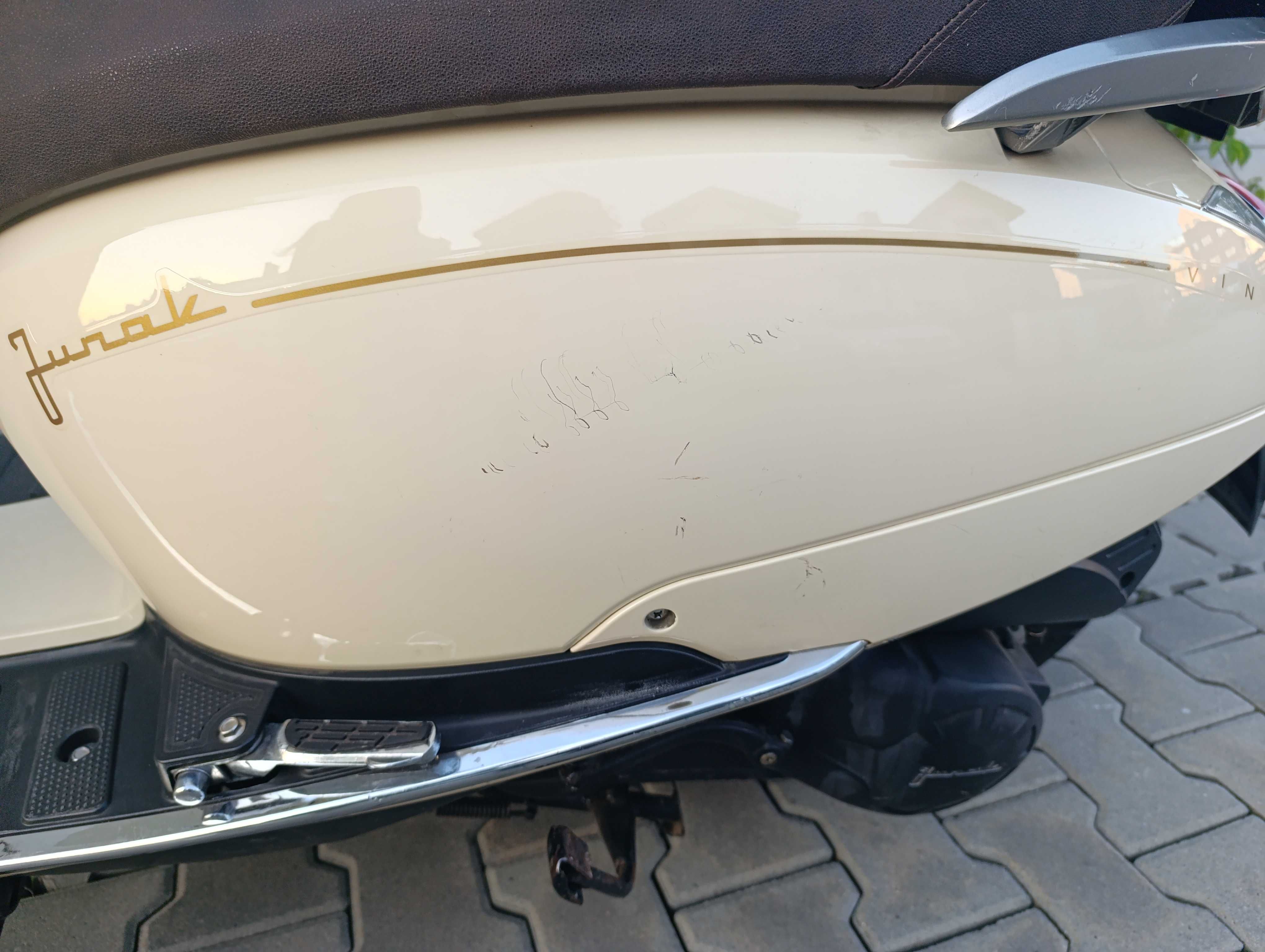 Skuter Junak Vintage