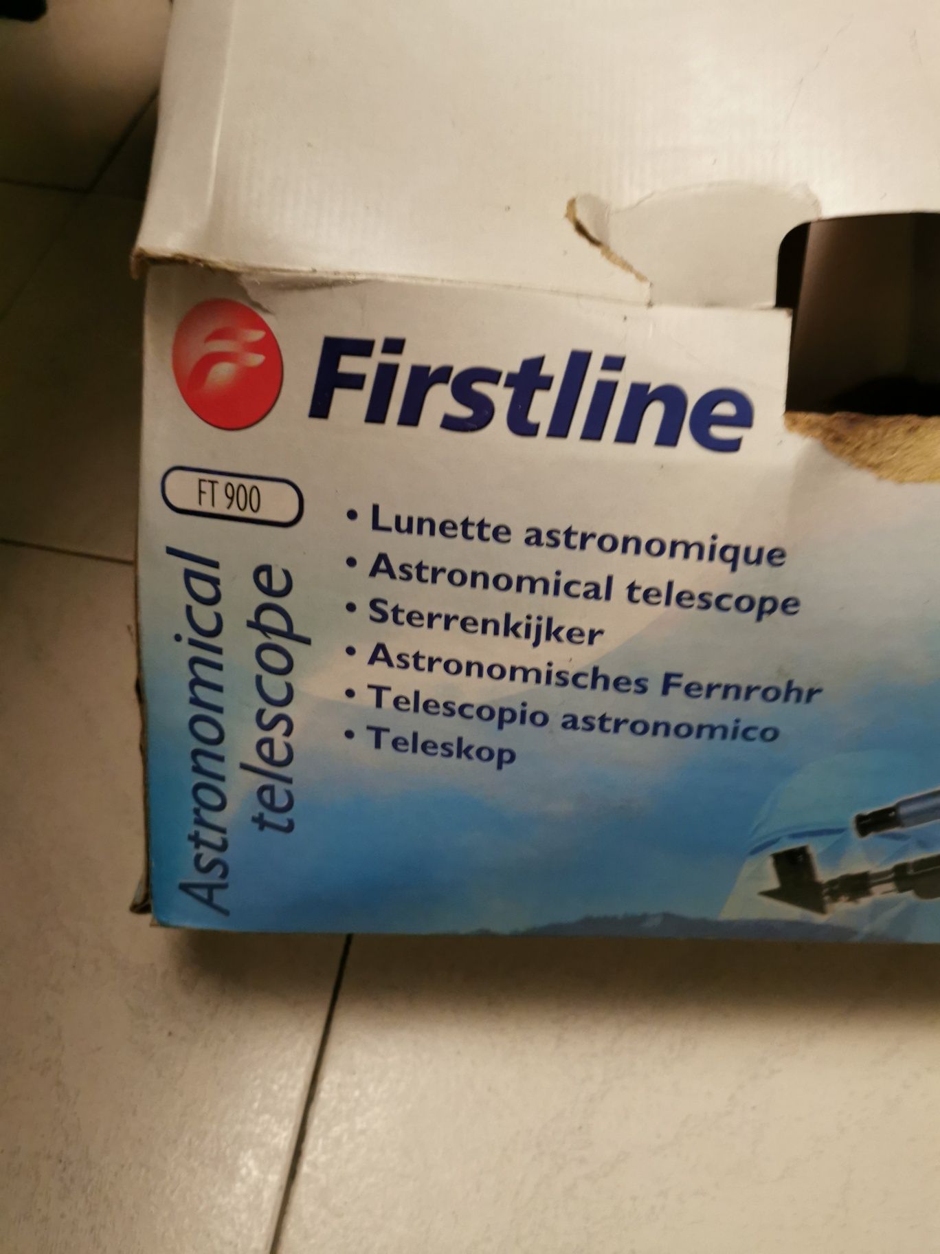Telescópio  FT 900