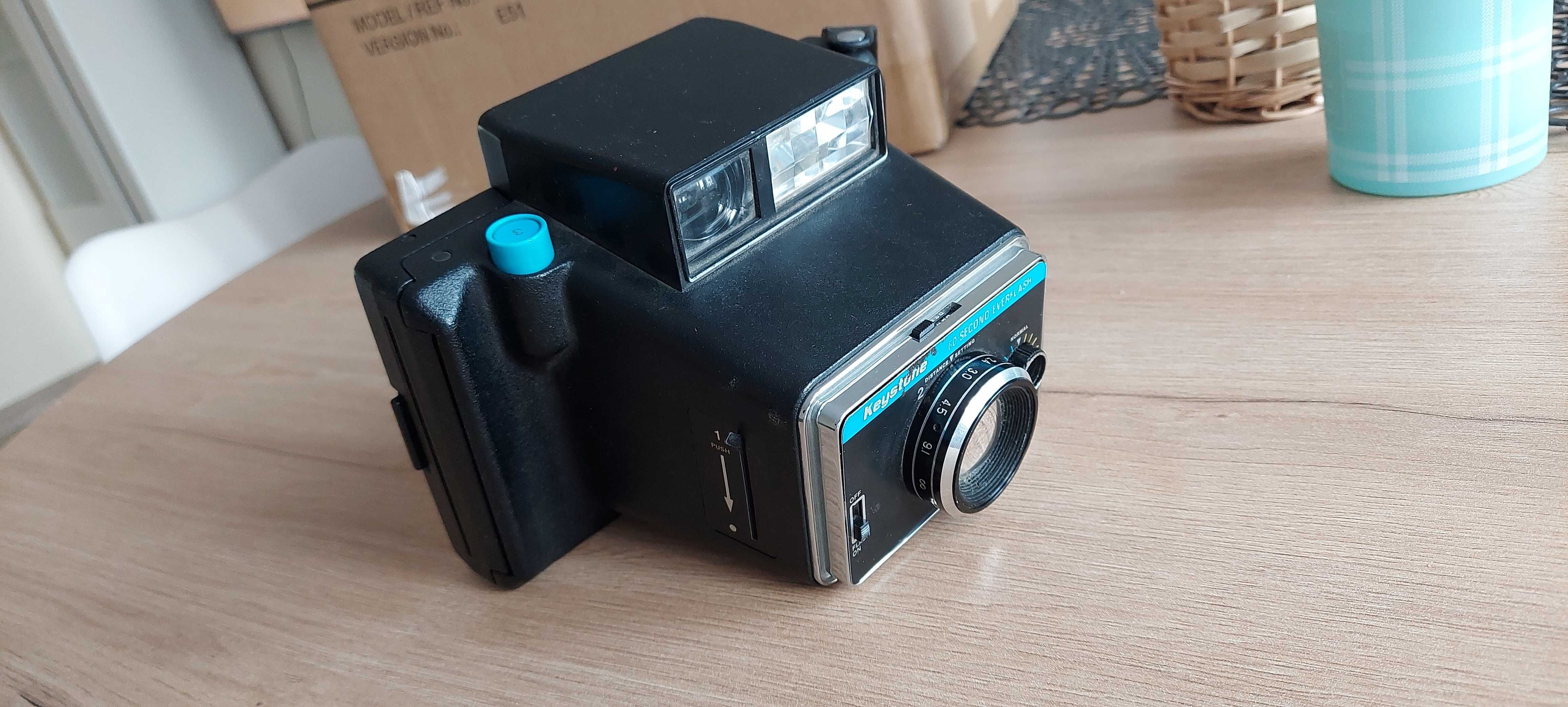 Aparat fotograficzny polaroid Keystone model 800