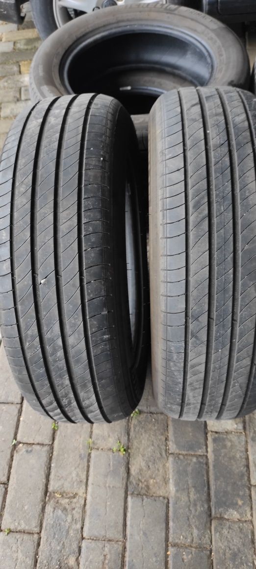 Pneus 215/65R17 Michelin Primacy 4 70% piso