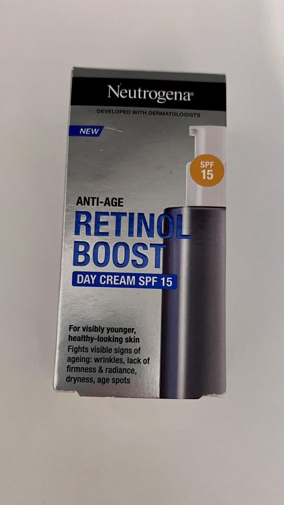 Netrogena retinol boost