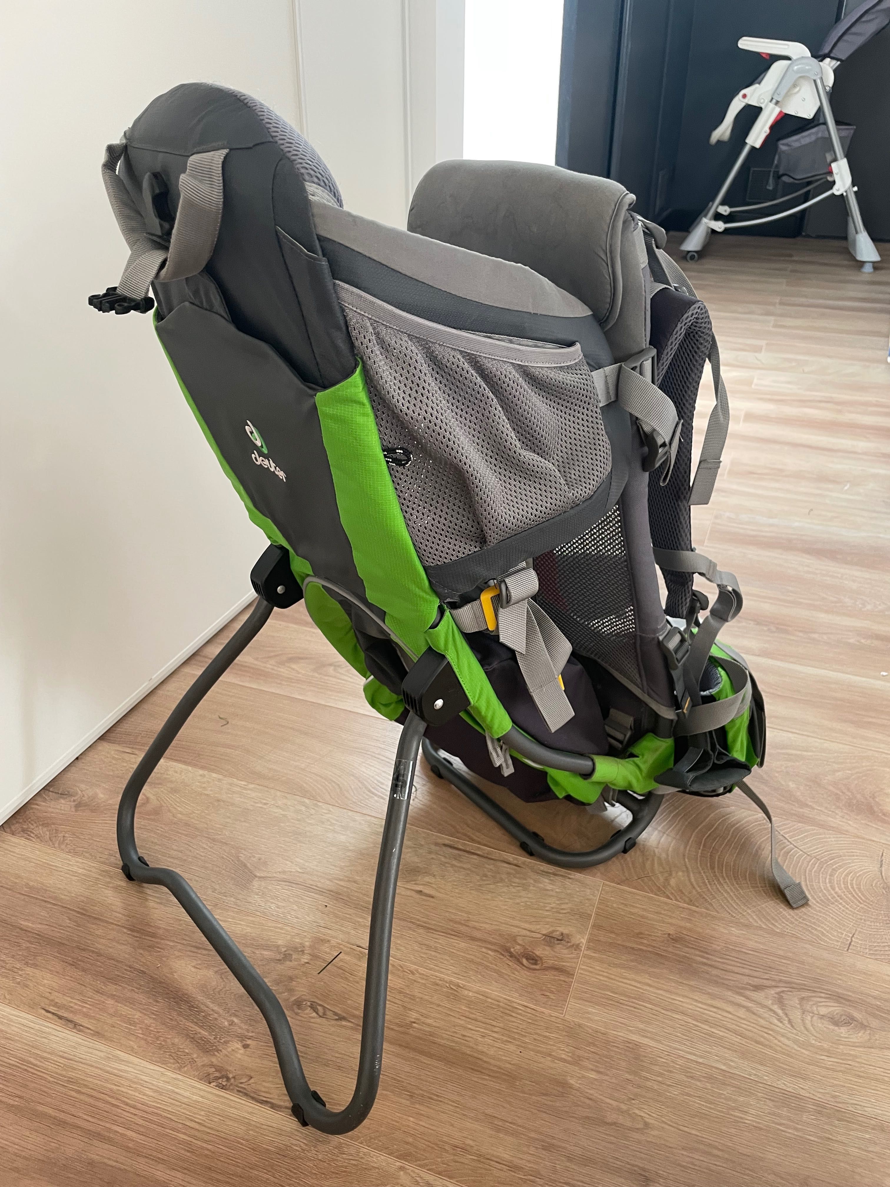 Nosidło turystyczne Deuter Kid Comfort Air Nosidełko z pokrowcem