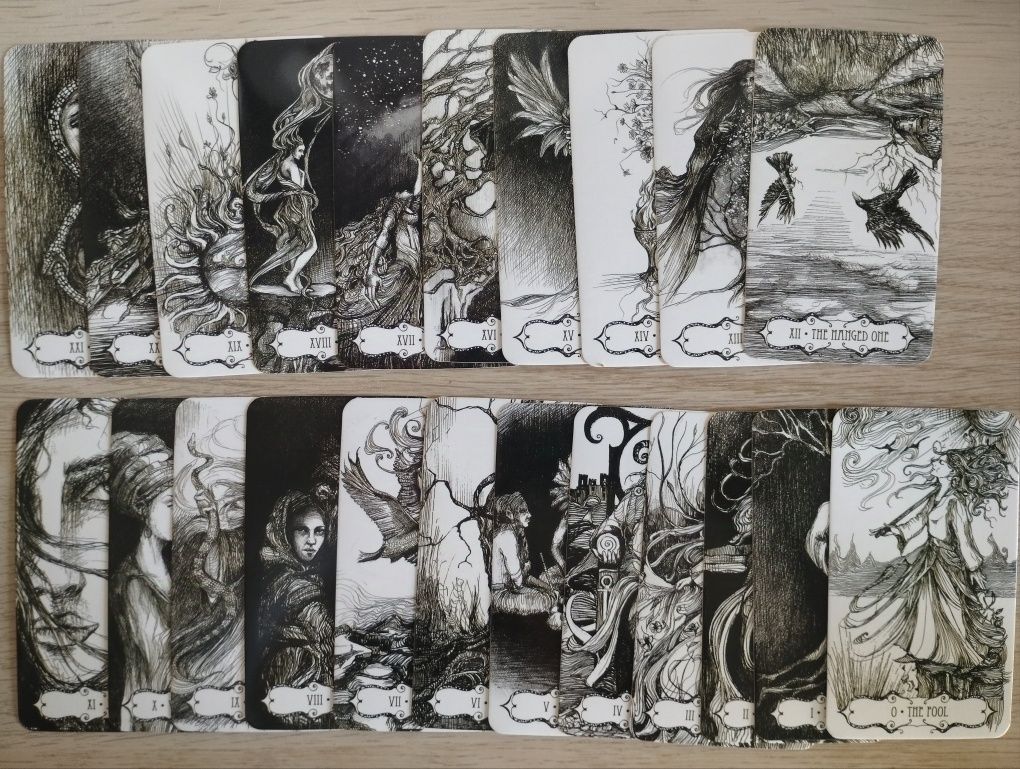 Tarot of the abyss portes incluidos